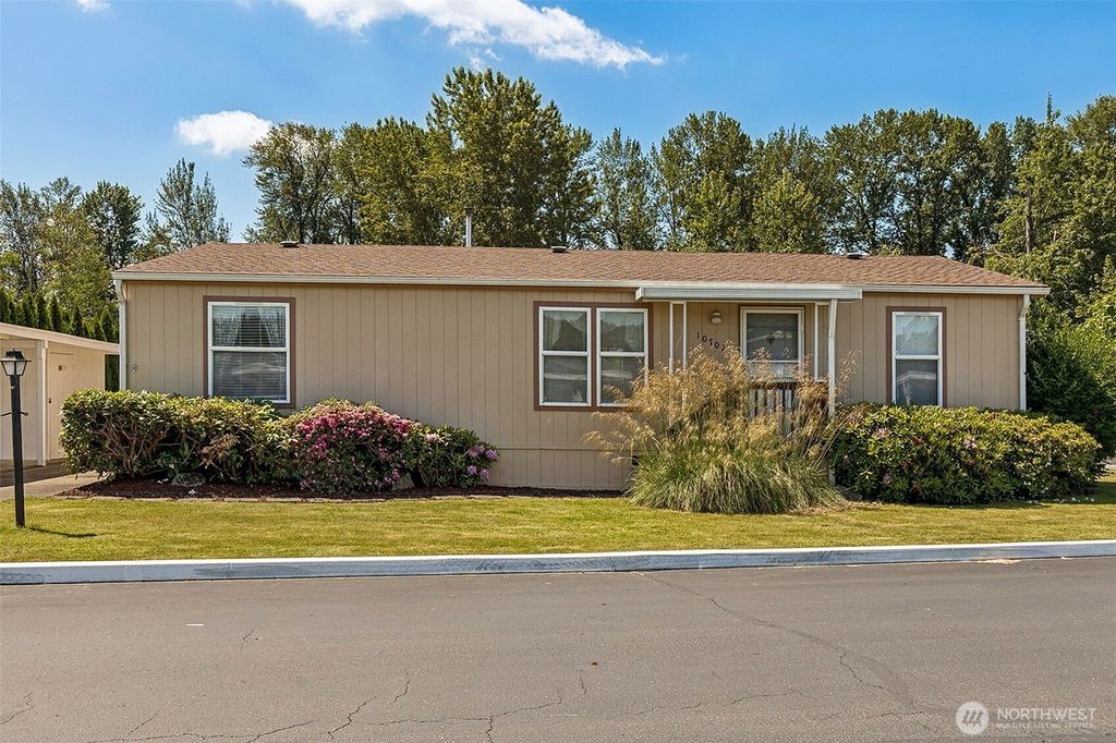 Photo of 10702 63rd Street #36B, Puyallup, WA 98372 (MLS # 2529624)