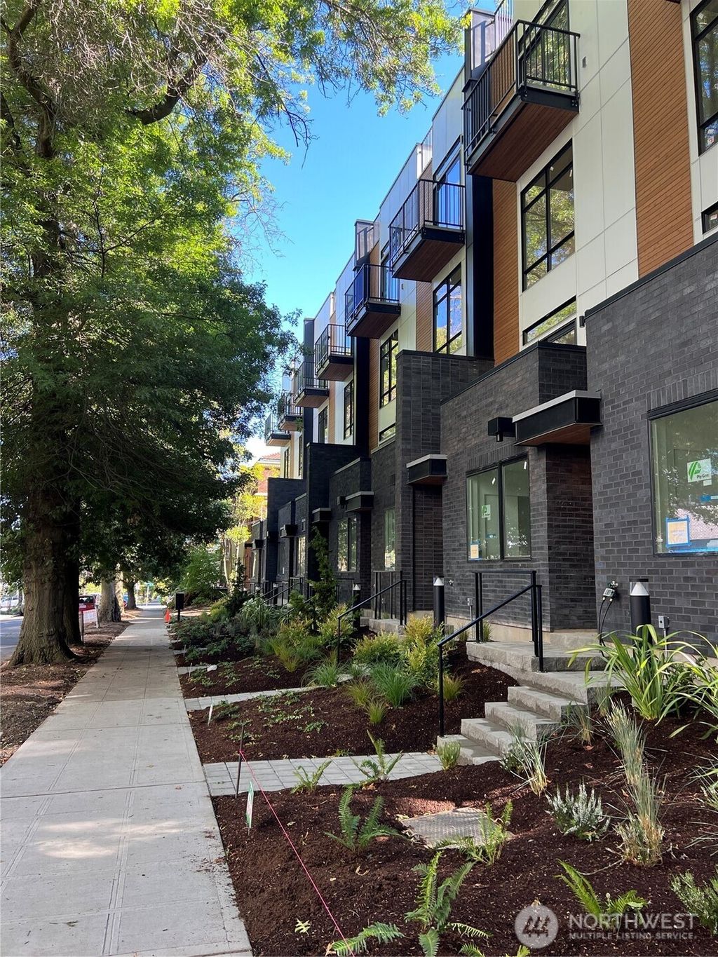 Photo of 2100 1st Avenue N, Seattle, WA 98109 (MLS # 2441616)