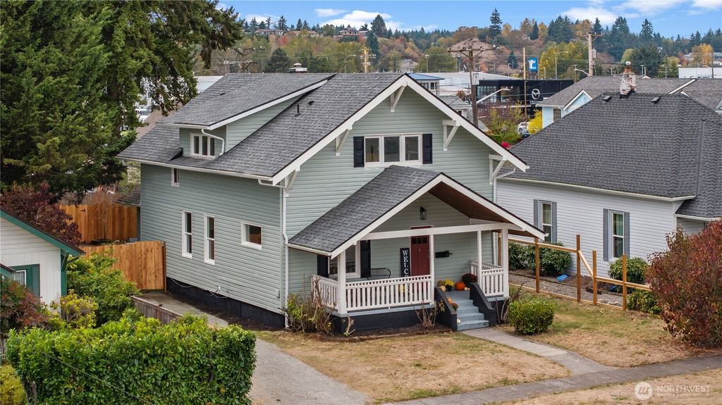 Photo of 6206 S Warner Street, Tacoma, WA 98409 (MLS # 2448436)