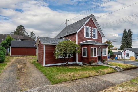 Photo of 500 Cowlitz Way, Kelso, WA 98626 (MLS # 2572752)