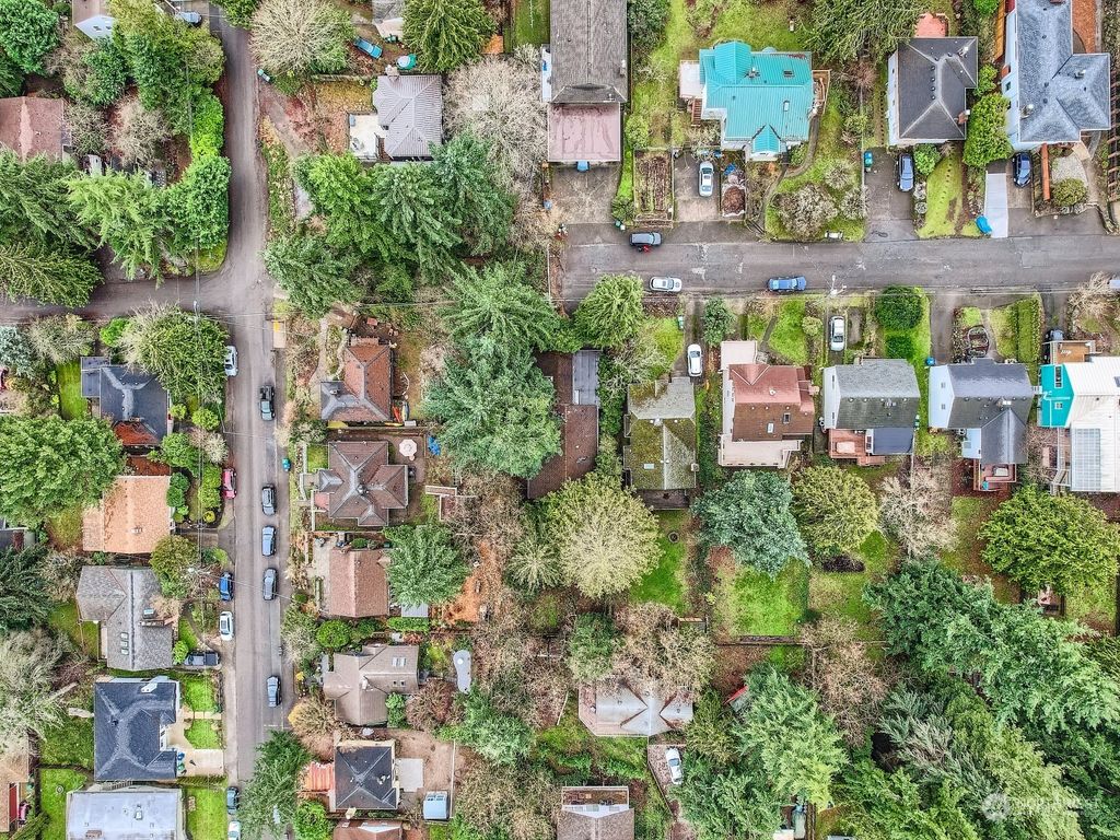 Photo of 1546 NE 92nd Street, Seattle, WA 98115 (MLS # 2190397)