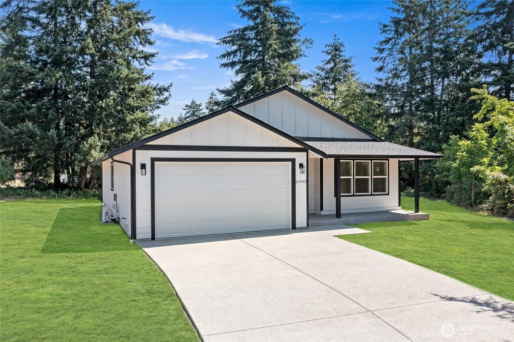 Photo of 21913 127th Street Ct E, Bonney Lake, WA 98391 (MLS # 2553677)