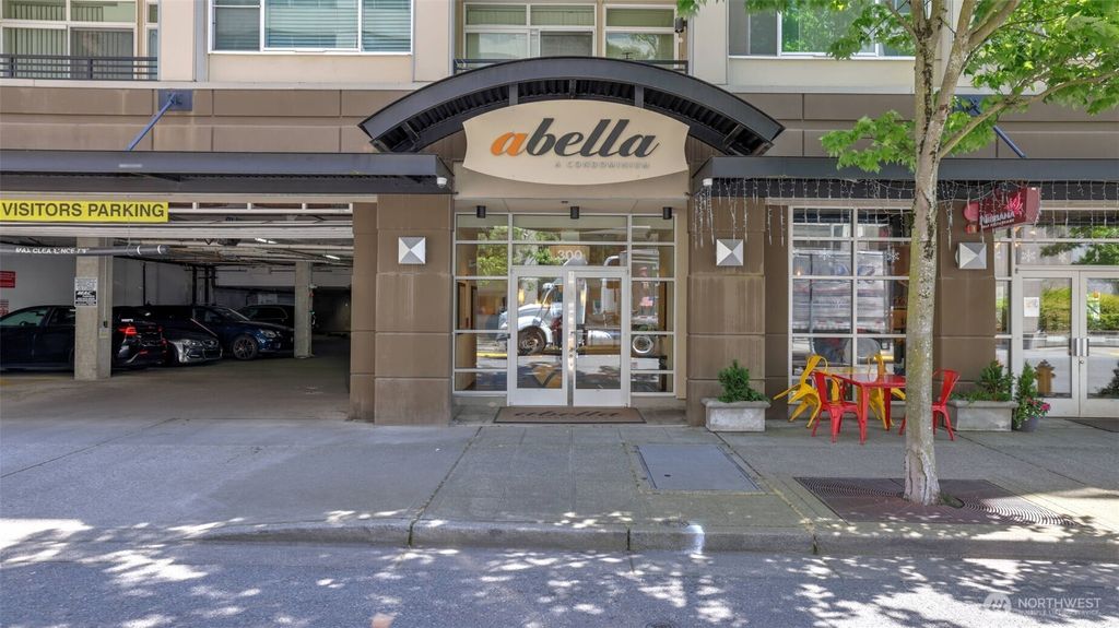 Photo of 300 110th Avenue NE #605, Bellevue, WA 98004 (MLS # 2469719)