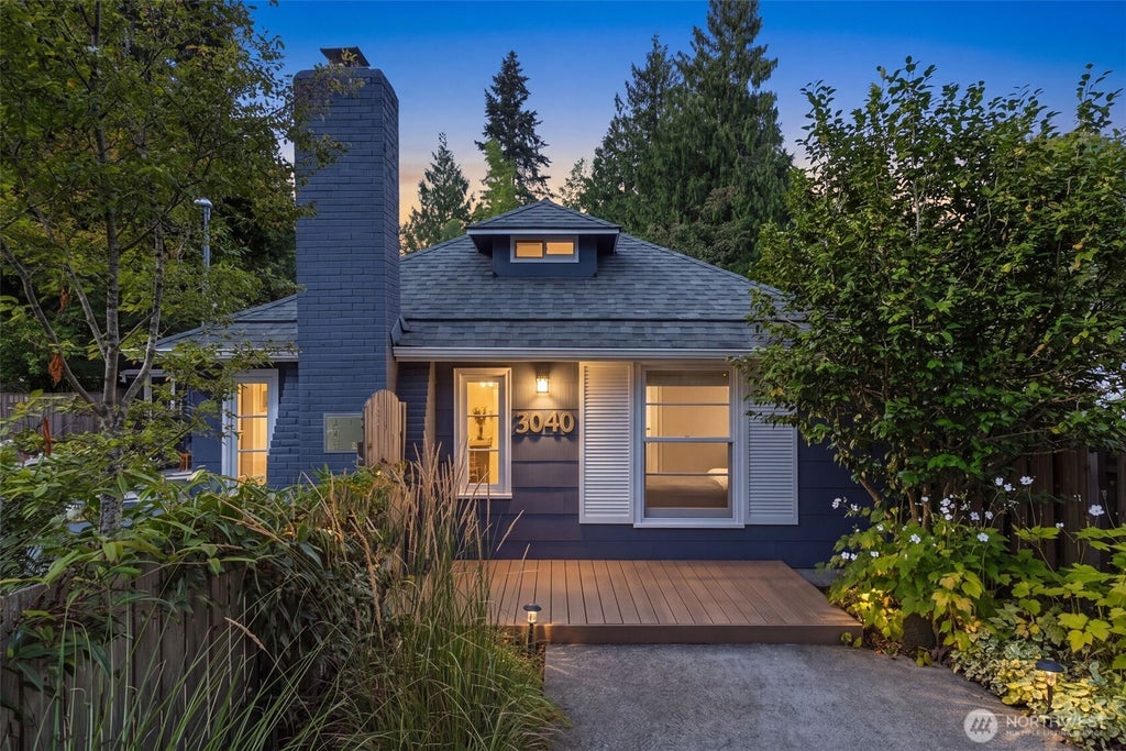 Photo of 3040 NE 86th Street, Seattle, WA 98115 (MLS # 2577035)