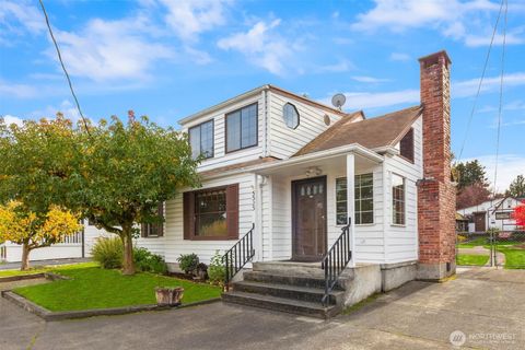 5323 Hyada Boulevard NE Tacoma WA 98422