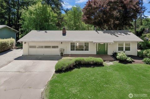 Photo of 711 Eagle Cliff Rd RD NE, Bainbridge Island, WA 98110 (MLS # 2517103)