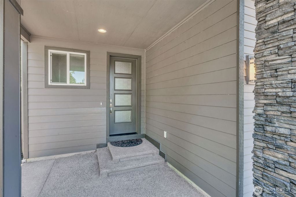 Photo of 4428 215th Place SE, Bothell, WA 98021 (MLS # 2388030)