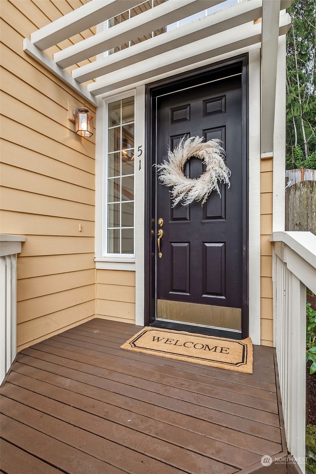 Photo of 51 Sunset Court NW, Issaquah, WA 98027 (MLS # 2202559)