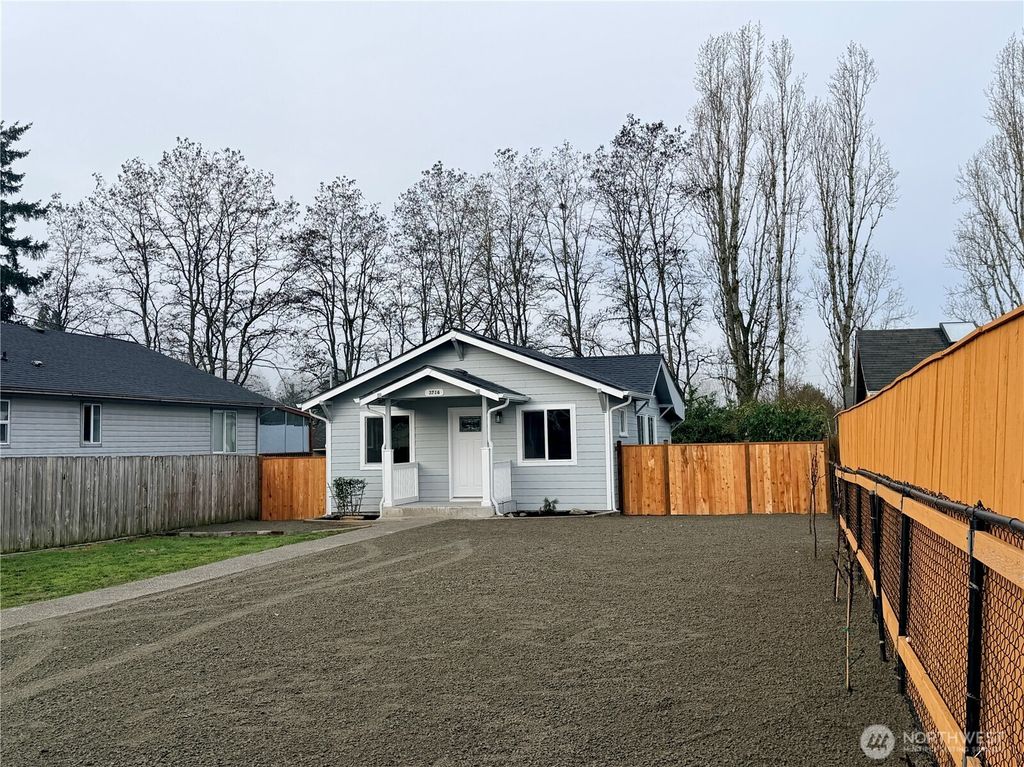 Photo of 3716 S Gunnison Street, Tacoma, WA 98409 (MLS # 2471406)