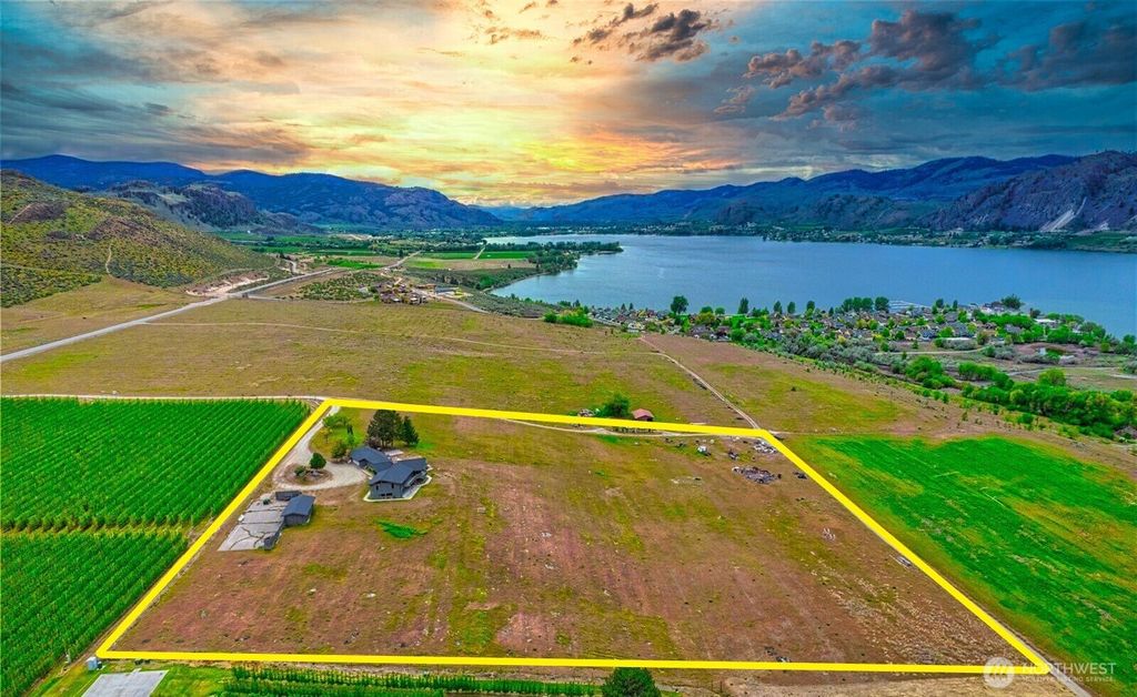 Photo of 323 A Eastlake Road, Oroville, WA 98844 (MLS # 2468687)