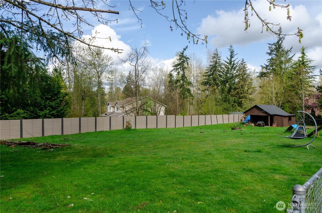 Photo of 17655 122nd Place Pl SE, Renton, WA 98058 (MLS # 2355893)