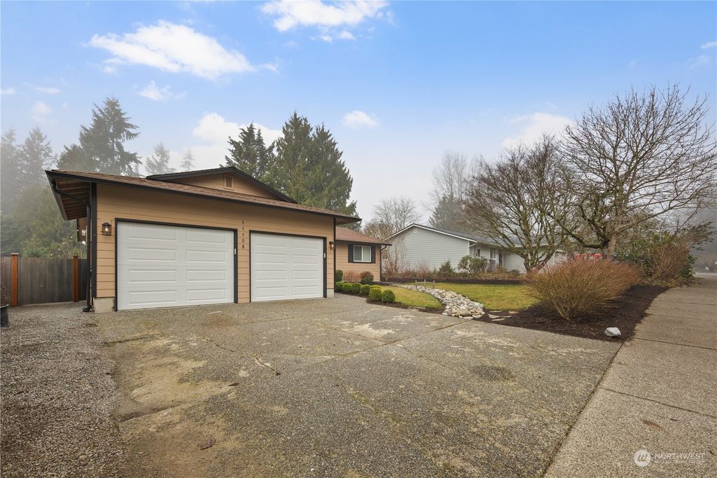 Photo of 11108 31st Avenue SE, Everett, WA 98208 (MLS # 2323269)