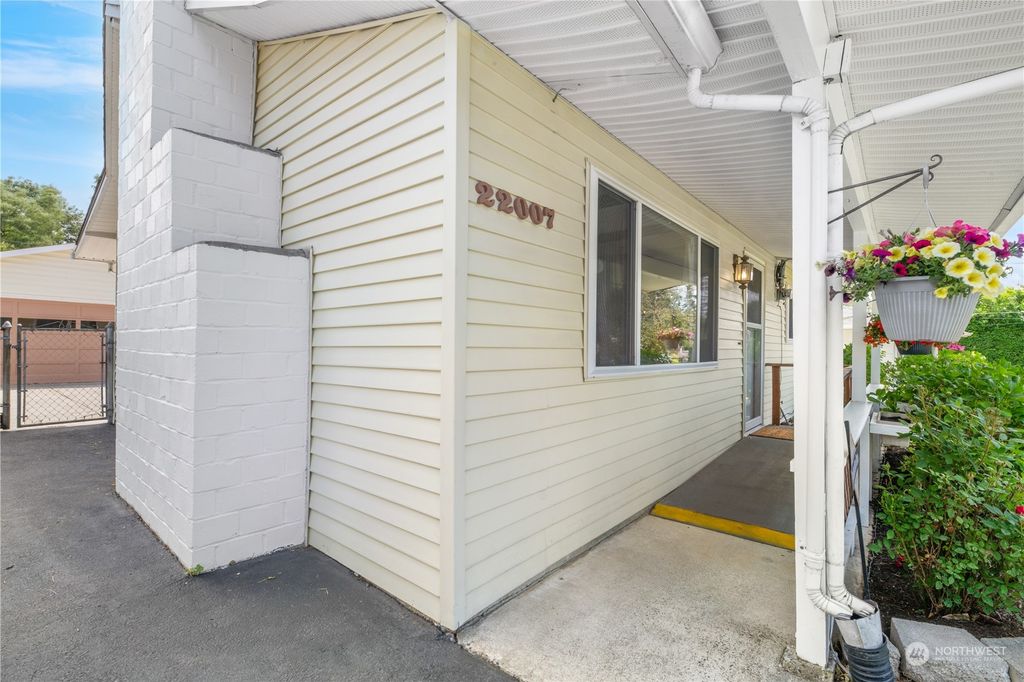 Photo of 22007 38th Avenue W, Mountlake Terrace, WA 98043 (MLS # 2249855)