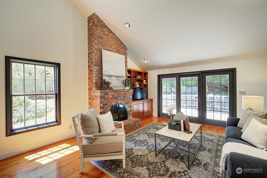 Photo of 2523 225th Place NE, Sammamish, WA 98074 (MLS # 2267409)