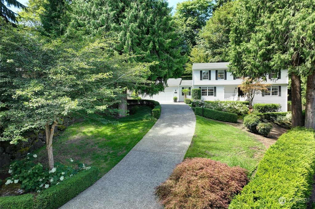 Photo of 2523 225th Place NE, Sammamish, WA 98074 (MLS # 2267409)