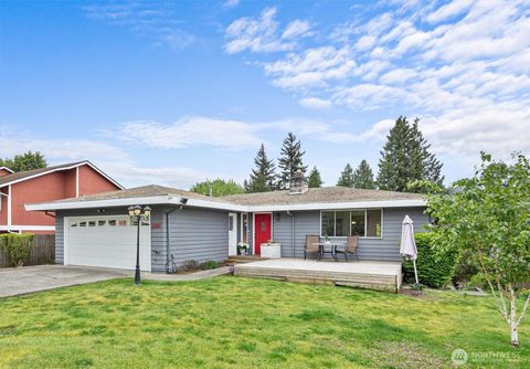 Photo of 2001 NE 12th Street, Renton, WA 98056 (MLS # 2521472)