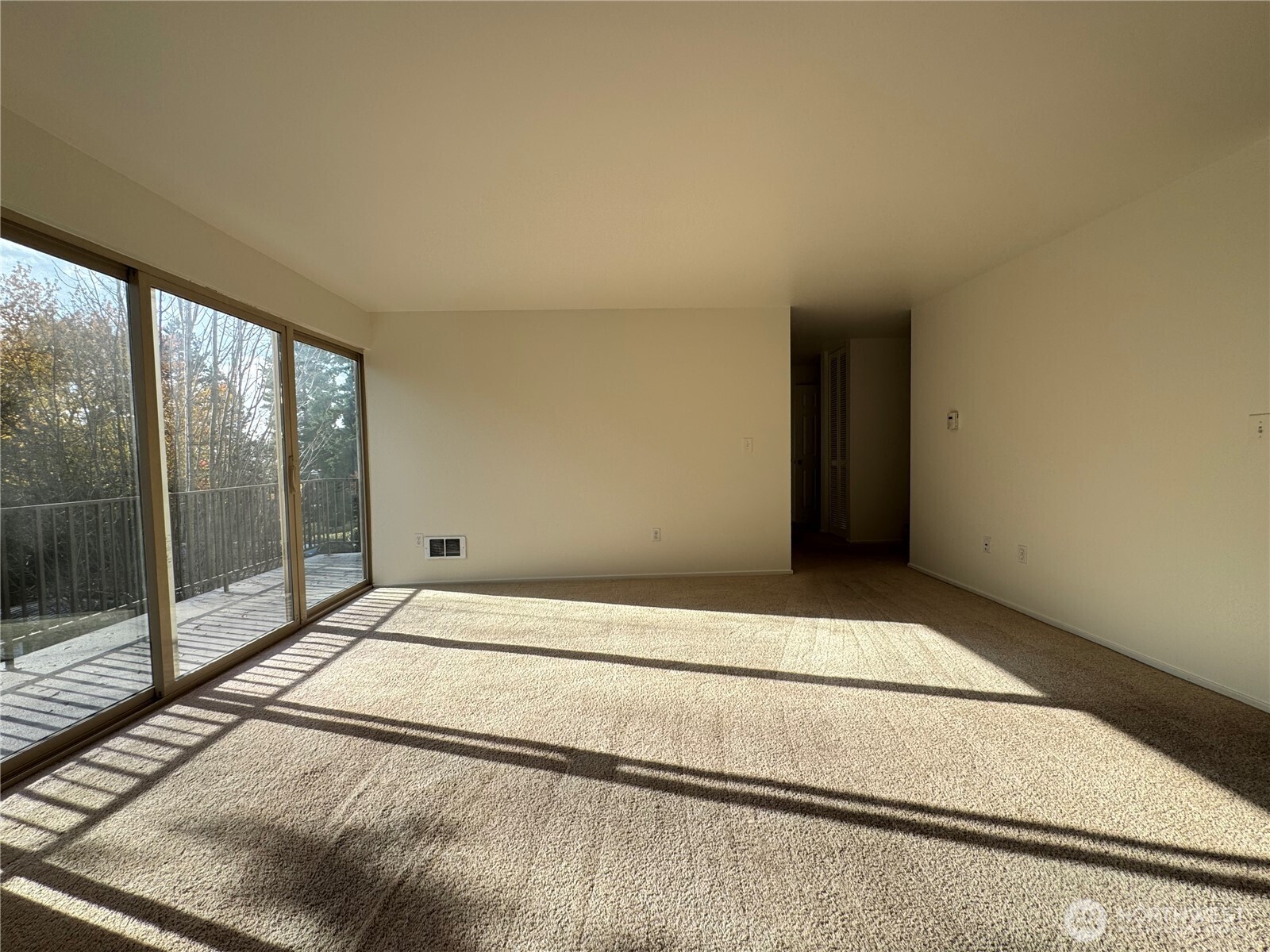 11006 NE 68th Street 829