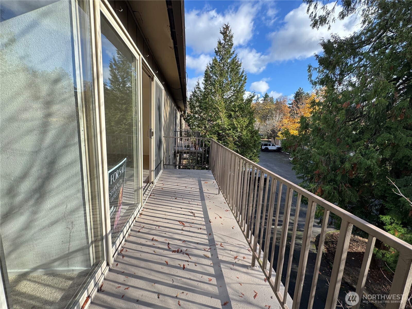 11006 NE 68th Street 829