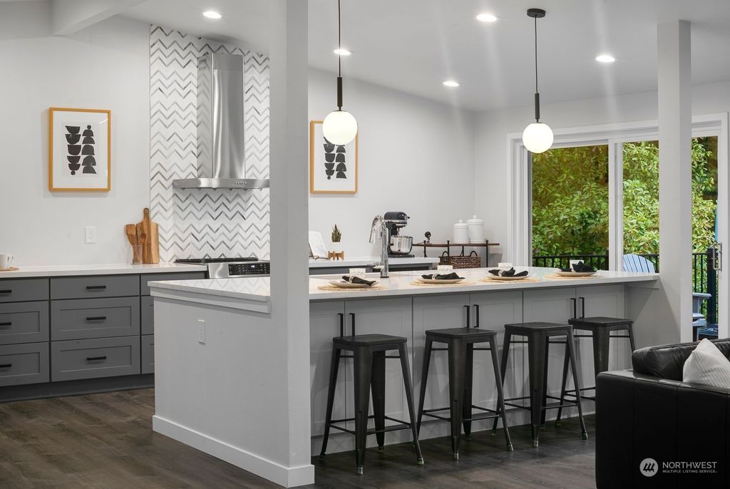 Photo of 14824 SE 49th Street, Bellevue, WA 98006 (MLS # 2037618)