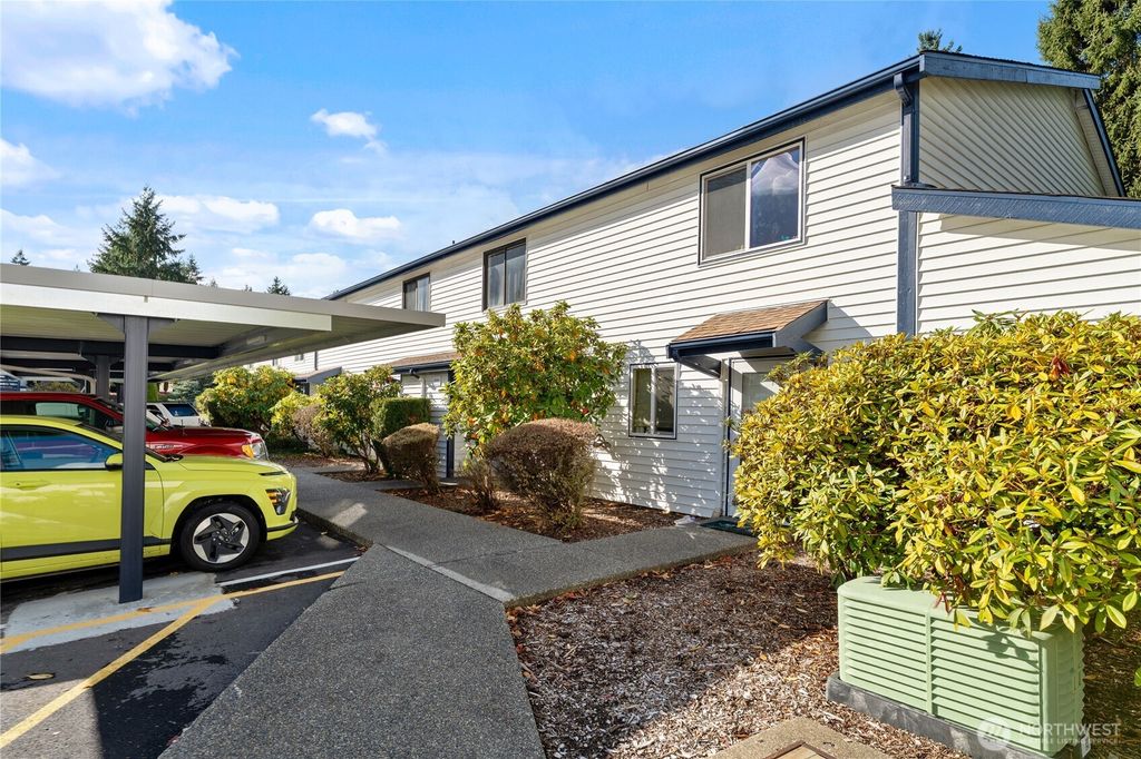 Photo of 1820 SW 318th Place #26B, Federal Way, WA 98023 (MLS # 2448850)