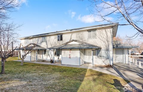 1824 W Crouse Street Moses Lake WA 98837