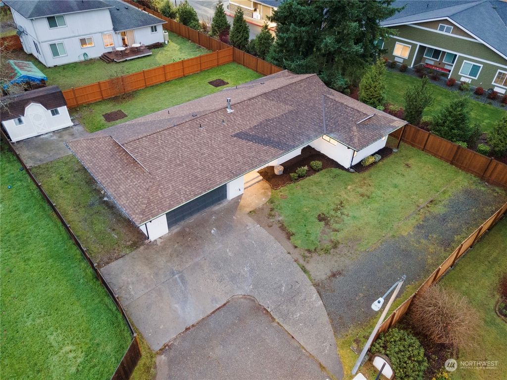 Photo of 4405 109th Place NE, Marysville, WA 98271 (MLS # 2183972)