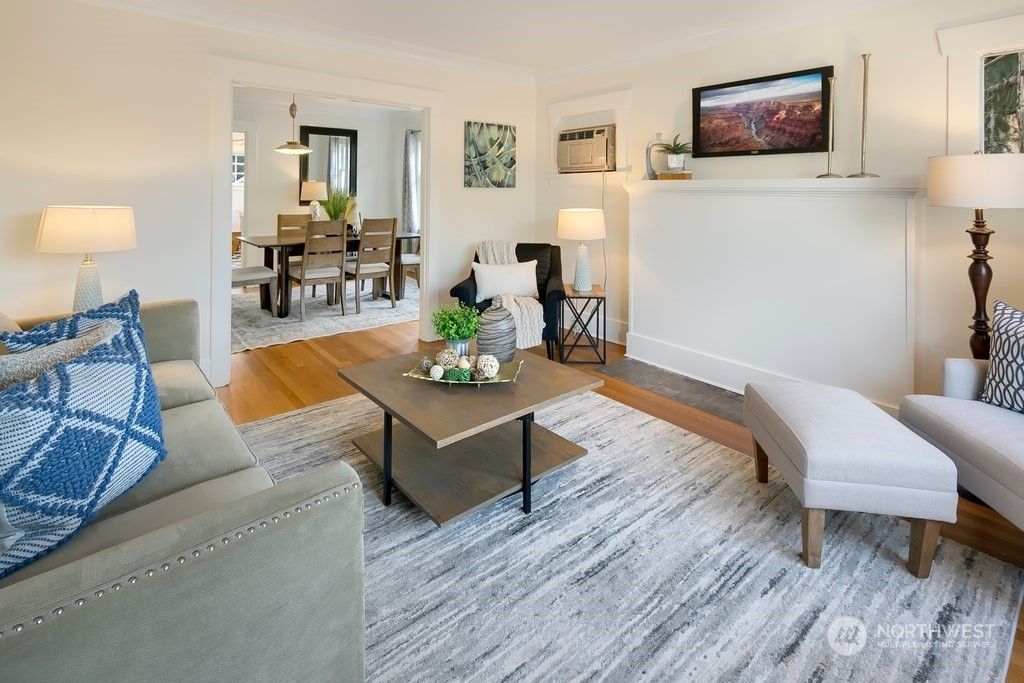 Photo of 5026 7th Avenue NE, Seattle, WA 98105 (MLS # 2325253)