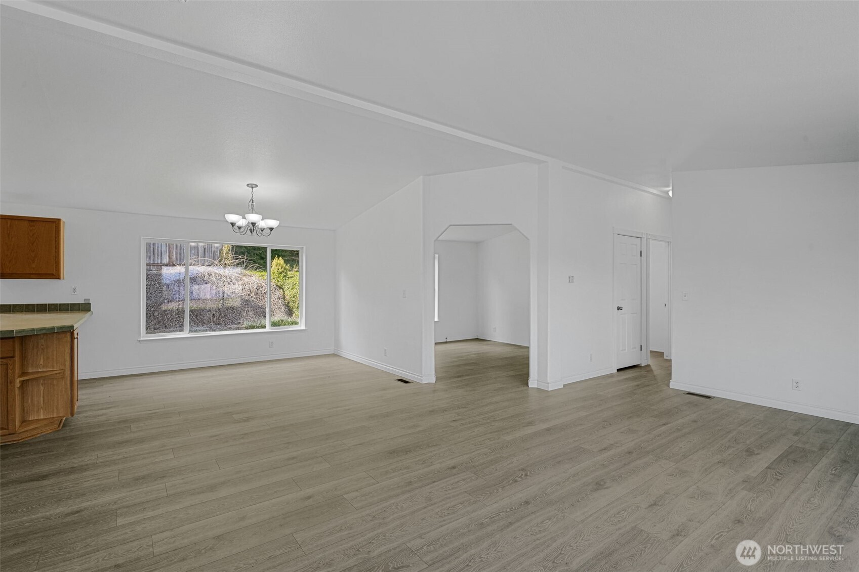 147 Zola Drive E