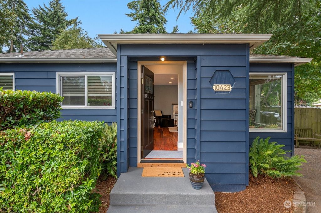 Photo of 10423 2nd Avenue S, Seattle, WA 98168 (MLS # 2280884)