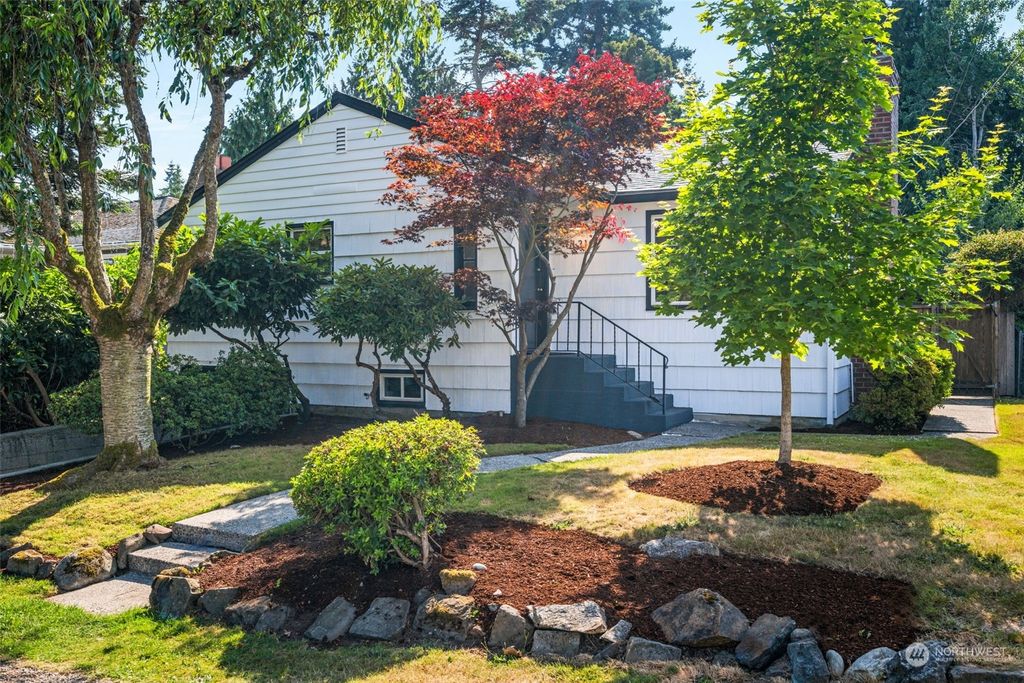 Photo of 13107 Palatine Avenue N, Seattle, WA 98133 (MLS # 2133562)