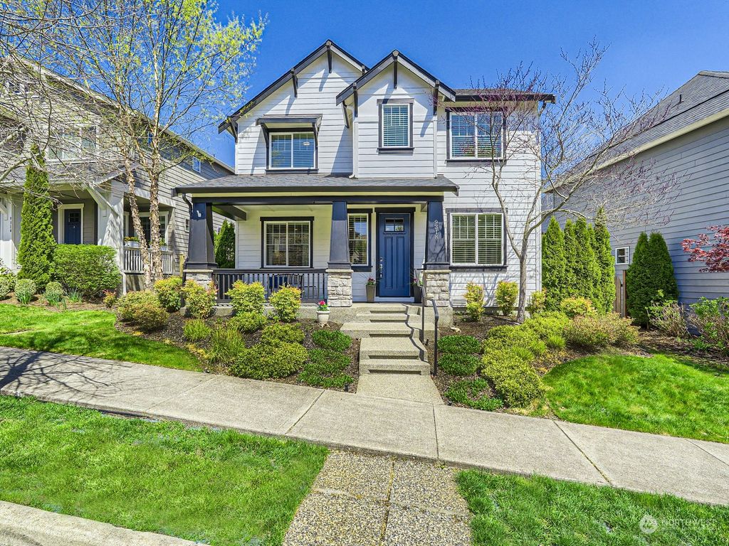 Photo of 9318 Nye Avenue SE, Snoqualmie, WA 98065 (MLS # 2207460)