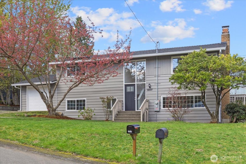 Photo of 28527 37th Place S, Auburn, WA 98001 (MLS # 2359923)