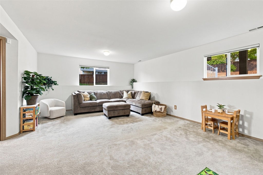 Photo of 505 Hemlock Avenue, Granite Falls, WA 98252 (MLS # 2596085)