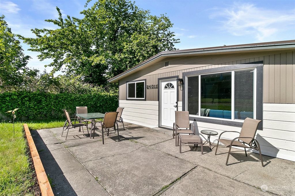 Photo of 24011 11th Place S, Des Moines, WA 98198 (MLS # 2245498)