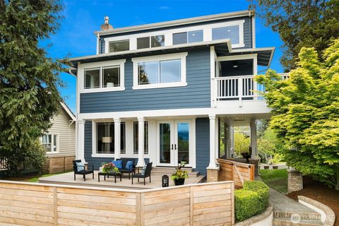 Photo of 915 30th Avenue S, Seattle, WA 98144 (MLS # 2522397)