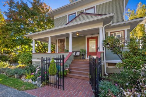 Photo of 503 12th Avenue E, Seattle, WA 98102 (MLS # 2445114)