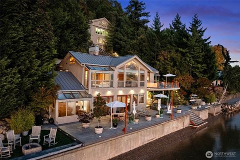 Photo of 540 3rd Avenue, Fox Island, WA 98333 (MLS # 2444163)