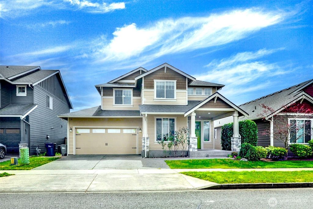 Photo of 474 Sigrist Drive E, Enumclaw, WA 98022 (MLS # 2508674)