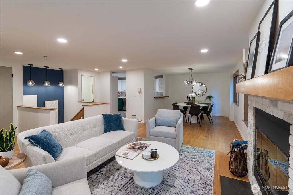 Photo of 1028 Lakeview Boulevard E #8, Seattle, WA 98102 (MLS # 2529888)