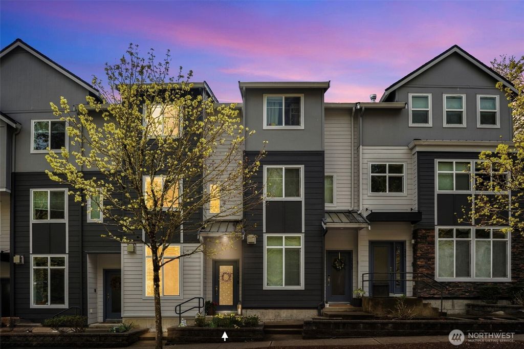 Photo of 2229 NW Talus Dr DR, Issaquah, WA 98027 (MLS # 2493155)