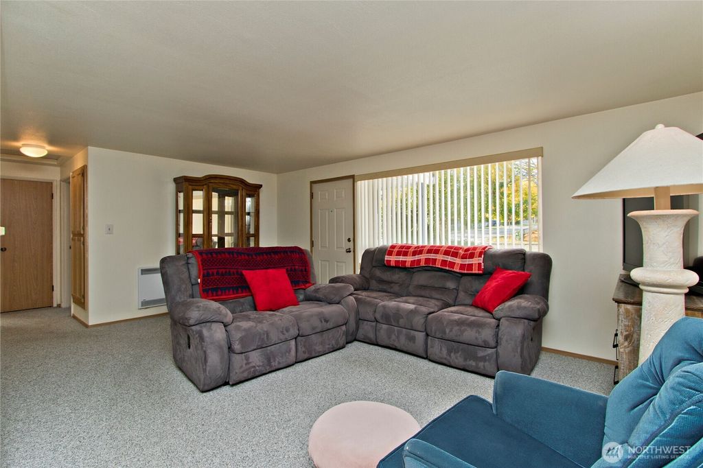 Photo of 22909 59th Avenue W, Mountlake Terrace, WA 98043 (MLS # 2453545)