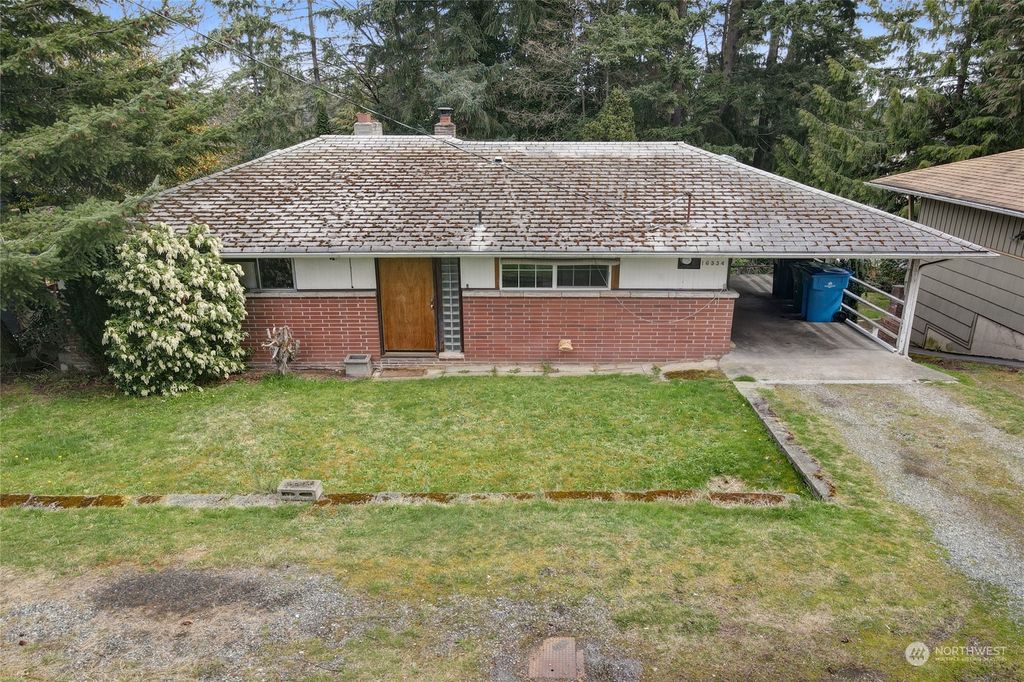 Photo of 16534 Ashworth Avenue N, Shoreline, WA 98133 (MLS # 2050967)