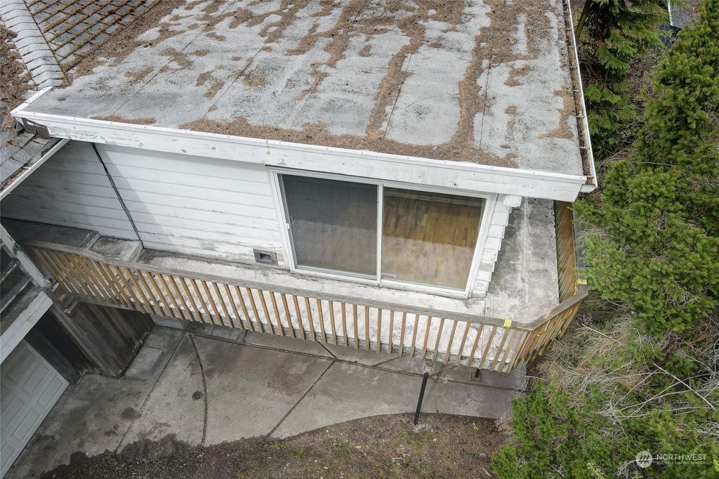 Photo of 16534 Ashworth Avenue N, Shoreline, WA 98133 (MLS # 2050967)