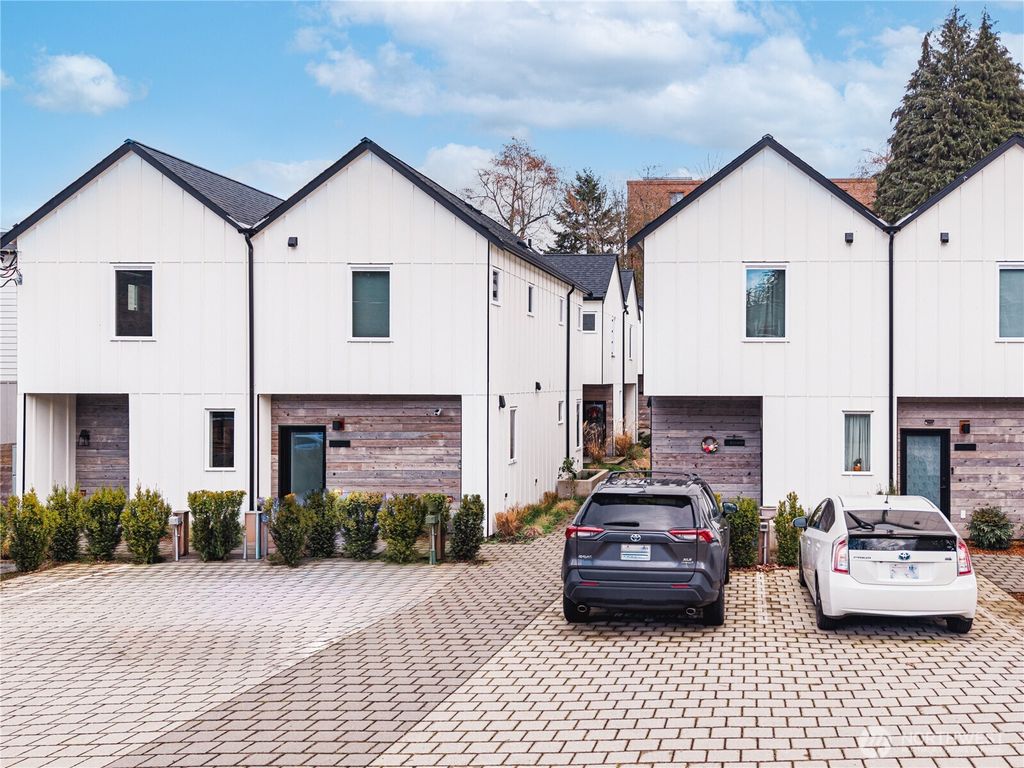 Photo of 10350 Wallingford Avenue N #B, Seattle, WA 98133 (MLS # 2503982)