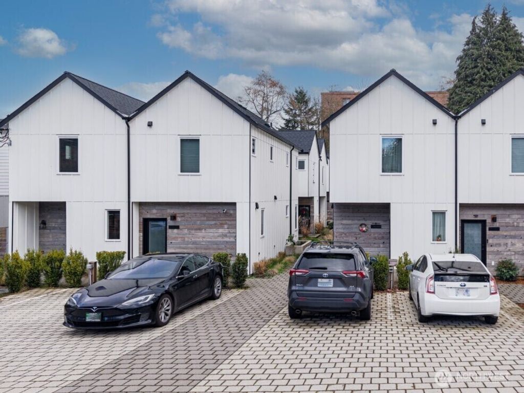 Photo of 10350 Wallingford Avenue N #B, Seattle, WA 98133 (MLS # 2503982)