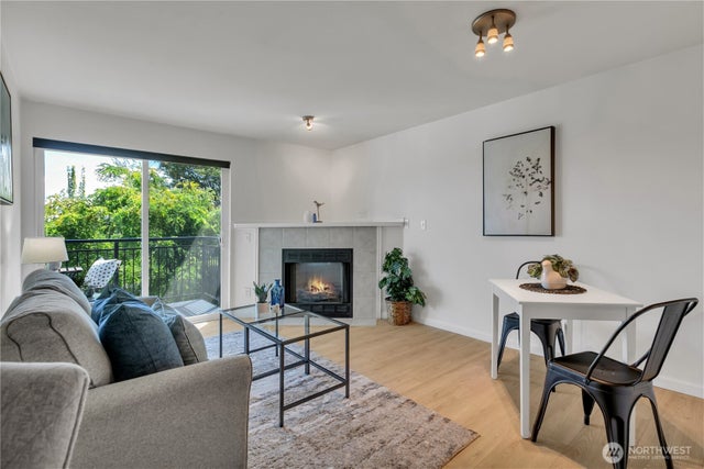 2512 E Madison Street 303 #303, Seattle