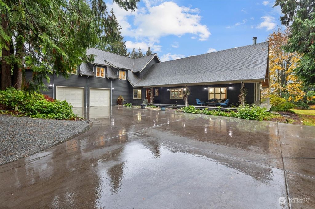 Photo of 431 Lakewood Road, Arlington, WA 98223 (MLS # 2014476)