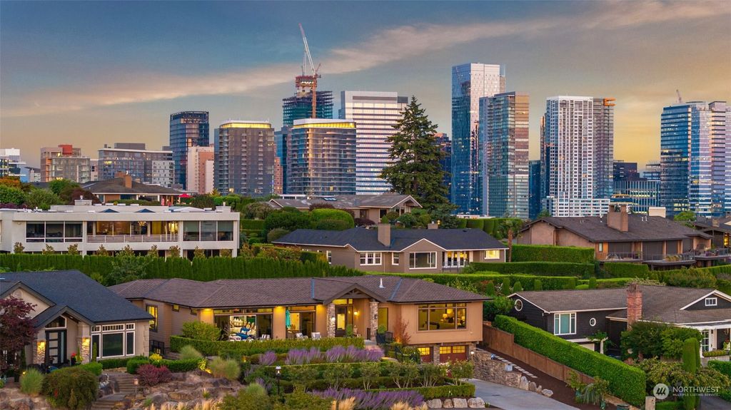 Photo of 9368 Vineyard Crest Crst, Bellevue, WA 98004 (MLS # 2274725)