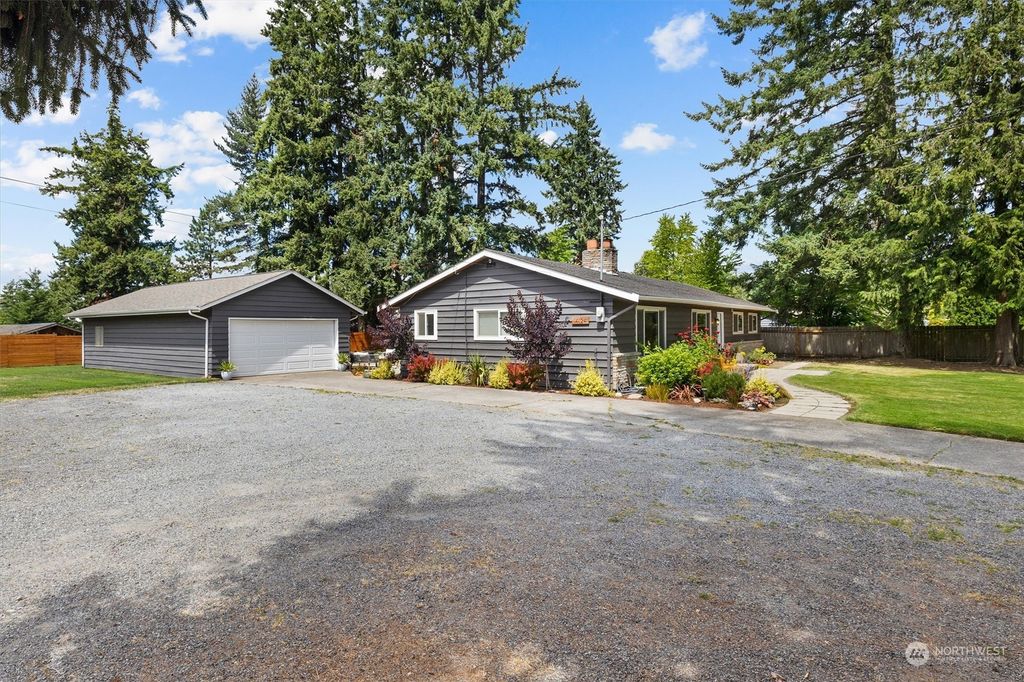 Photo of 14124 Ash Way, Lynnwood, WA 98087 (MLS # 2140127)