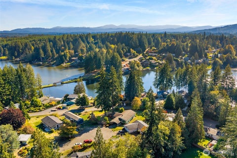 Photo of 60 SE Holly Place, Shelton, WA 98584 (MLS # 2592690)